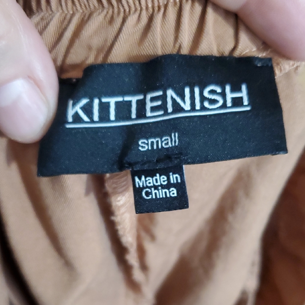 Kittenish Caramel Ruffled Strap Romper - Picture 2 of 5